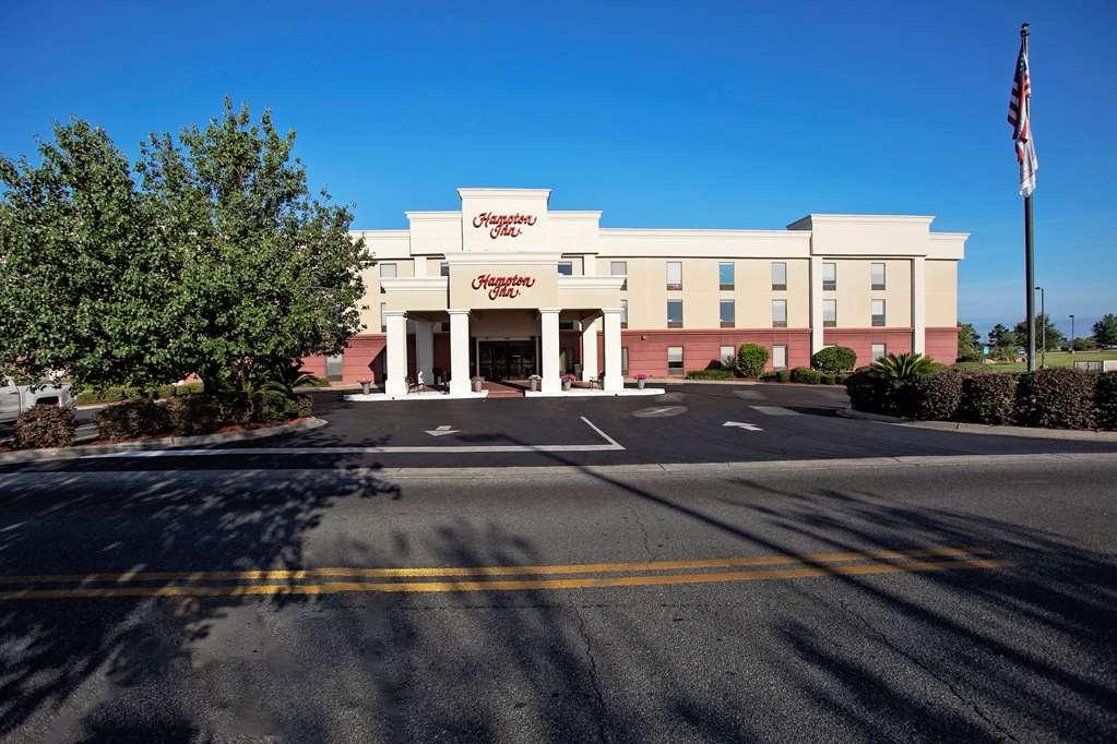 Hampton Inn Moultrie Exterior photo