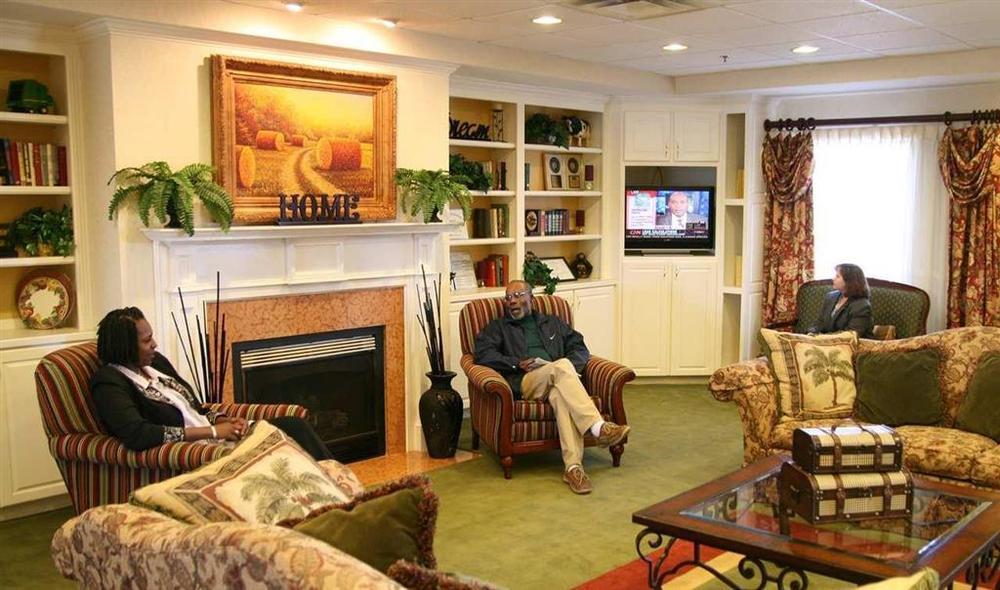 Hampton Inn Moultrie Interior photo